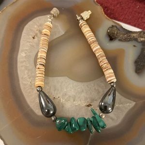 Broken Stone & natural Beaded bracelet 7” max Guc clasp broken craft pile?